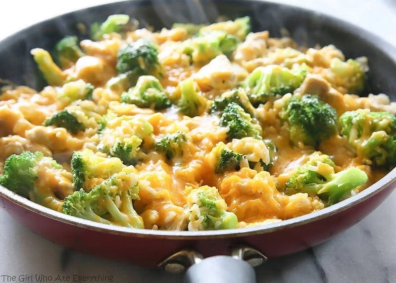 30 Quick and Easy Dinners - 6 One Pan Cheese Broccoli Rice