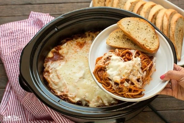 20 Slow Cooker Recipes - Baked Spaghetti