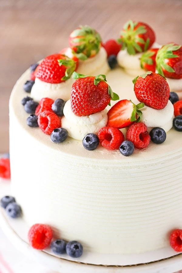 35 Cake Recipes - Berry Mascarpone Layer Cake