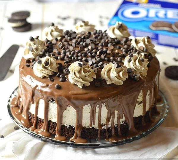 35 Cake Recipes - Orea Cheesecake Chocolate Cake