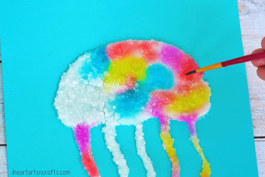 15 DIY Art - Jellyfish Salt Painting